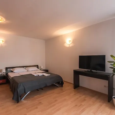 Antic Apartments Bucureşti Exterior foto
