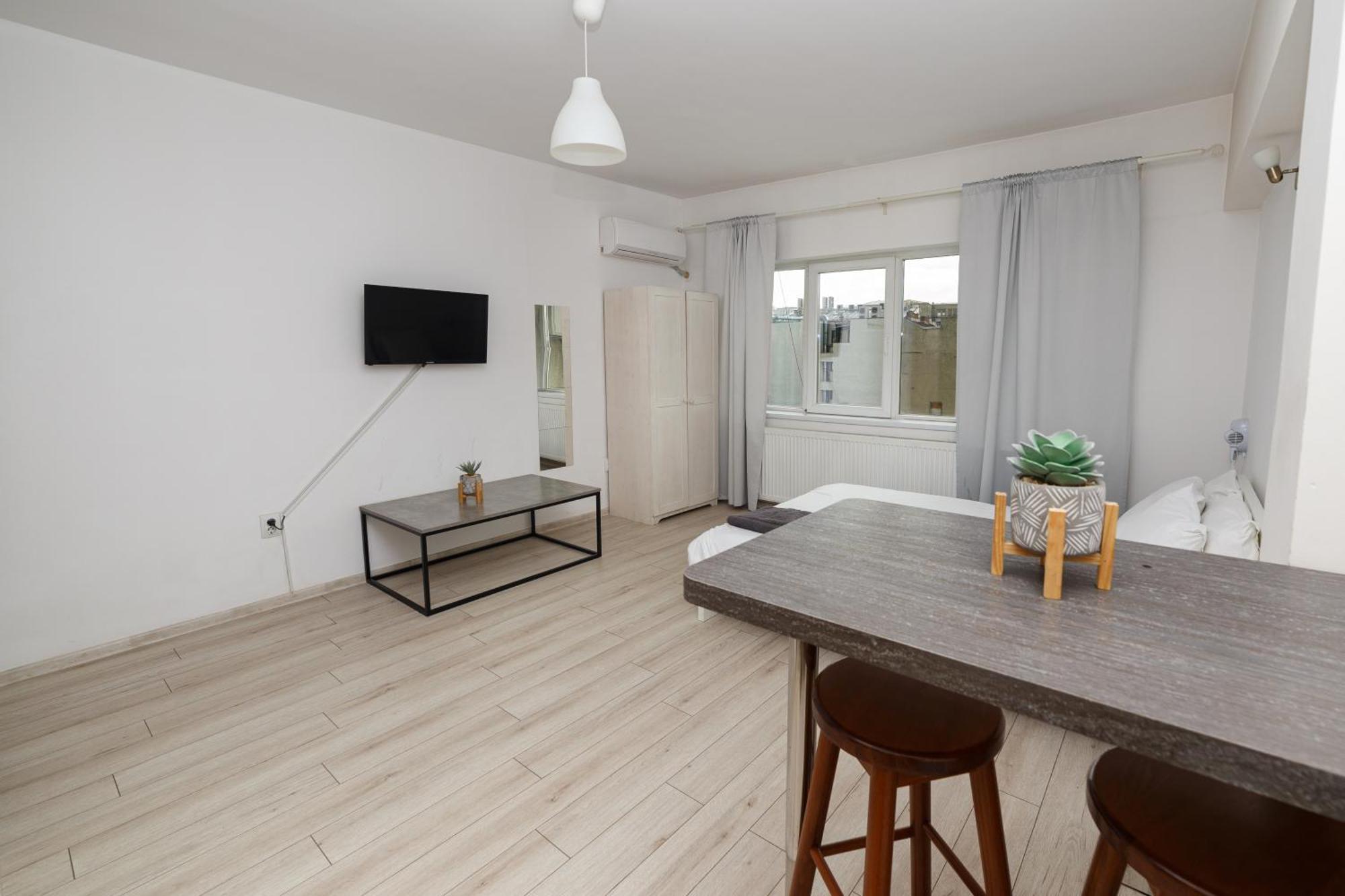 Apartament Antic *