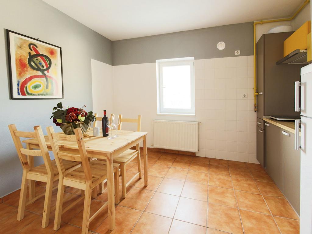 Antic Apartament Bucureşti